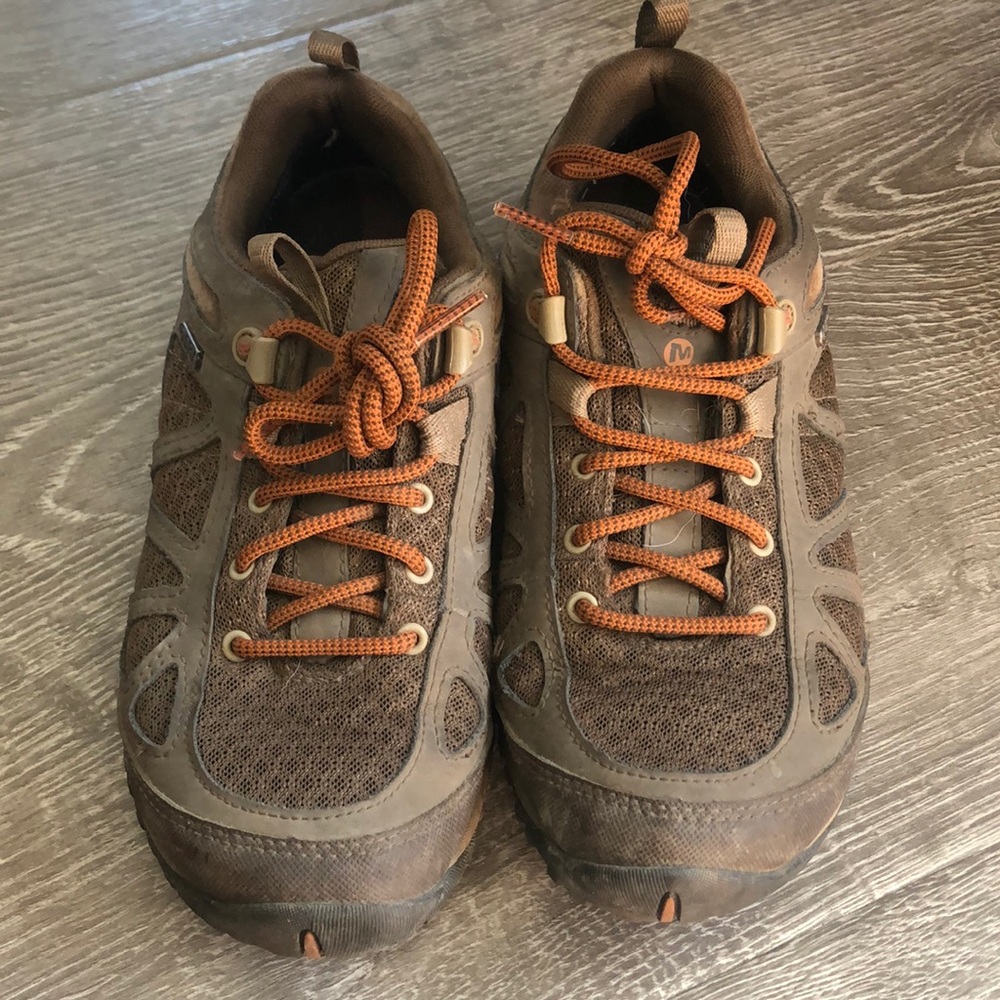 Merrell Ladies hiking boots shoes size 7.5  7 1/2